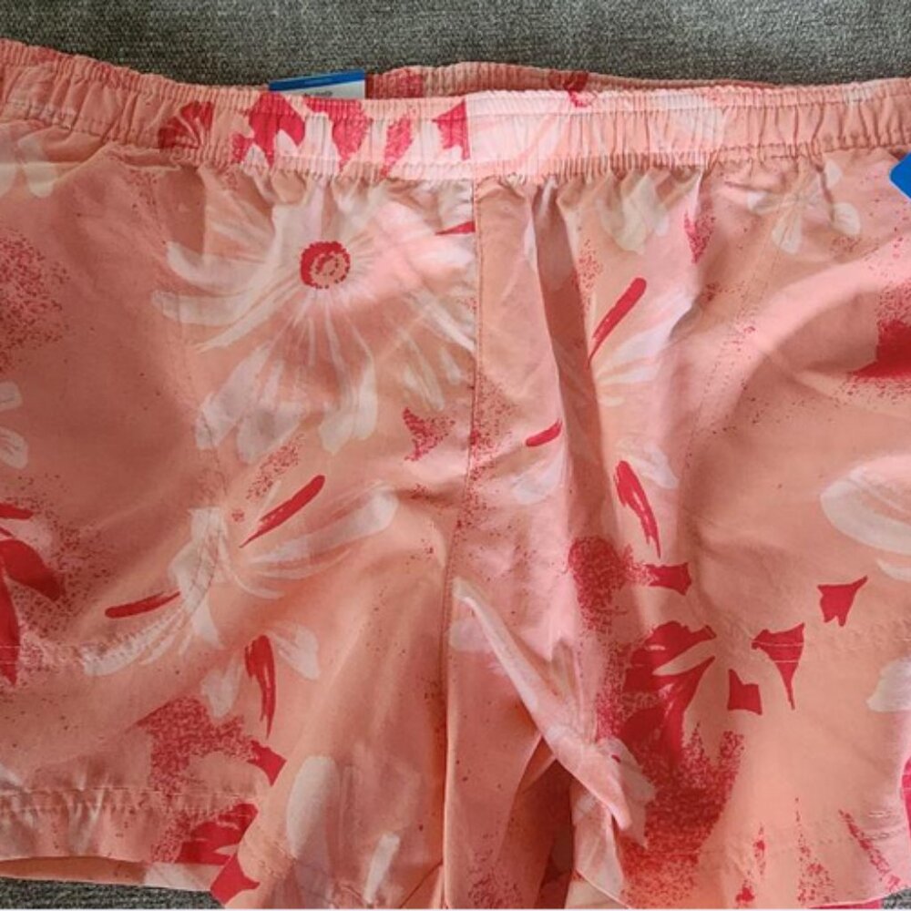 Women's Columbia Shorts